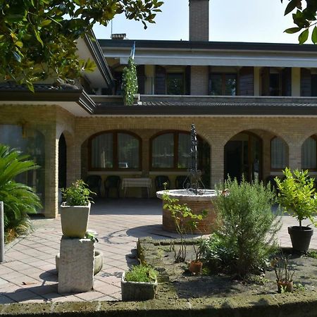 Villa Manuela Местре Экстерьер фото